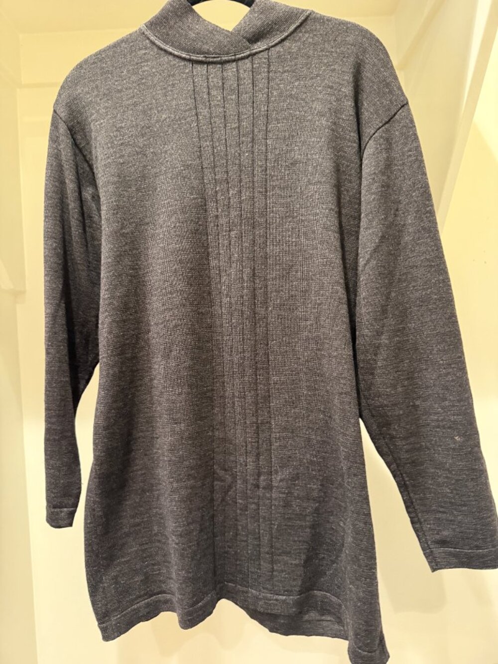 Vintage lightweight wool tunic style sweater.